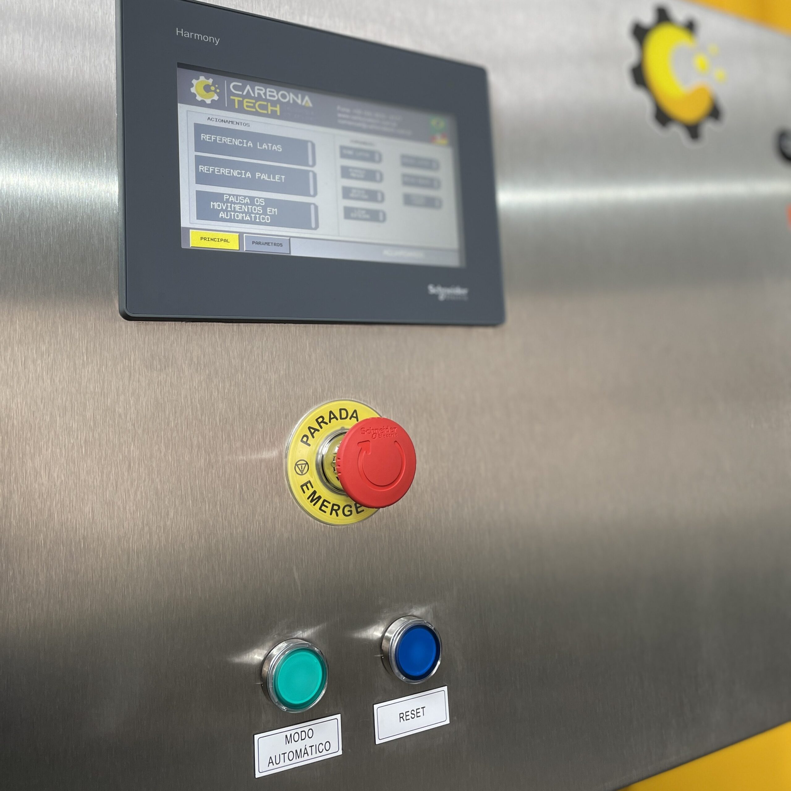 Automatização: linha de envase automático auxilia na qualidade do produto final 1 CarbonaTech automatizacao linhas de envase de bebidas edited scaled CarbonaTech